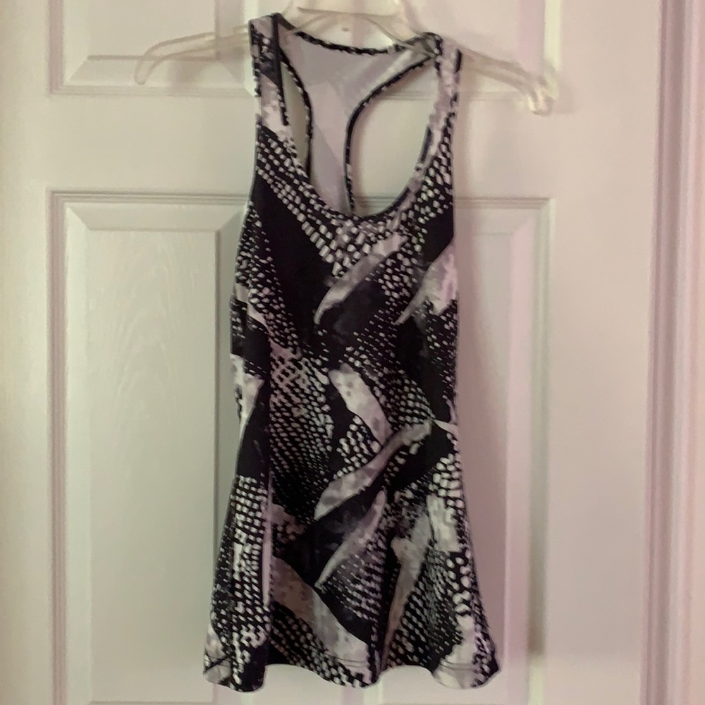 Lululemon tank